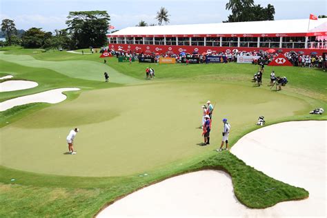 Singapore Golf Forum .